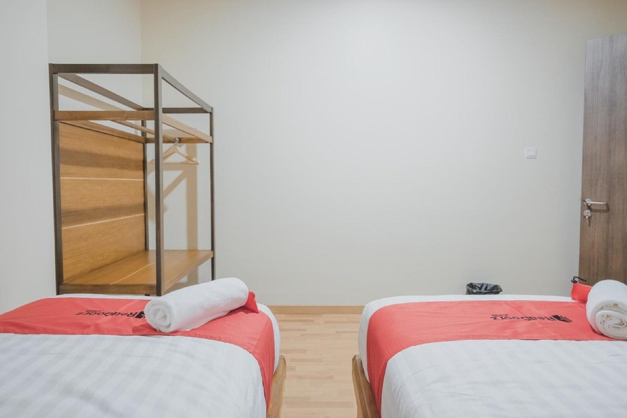 Reddoorz Plus Near Soekarno Hatta Airport 2 Tangerang Eksteriør bilde