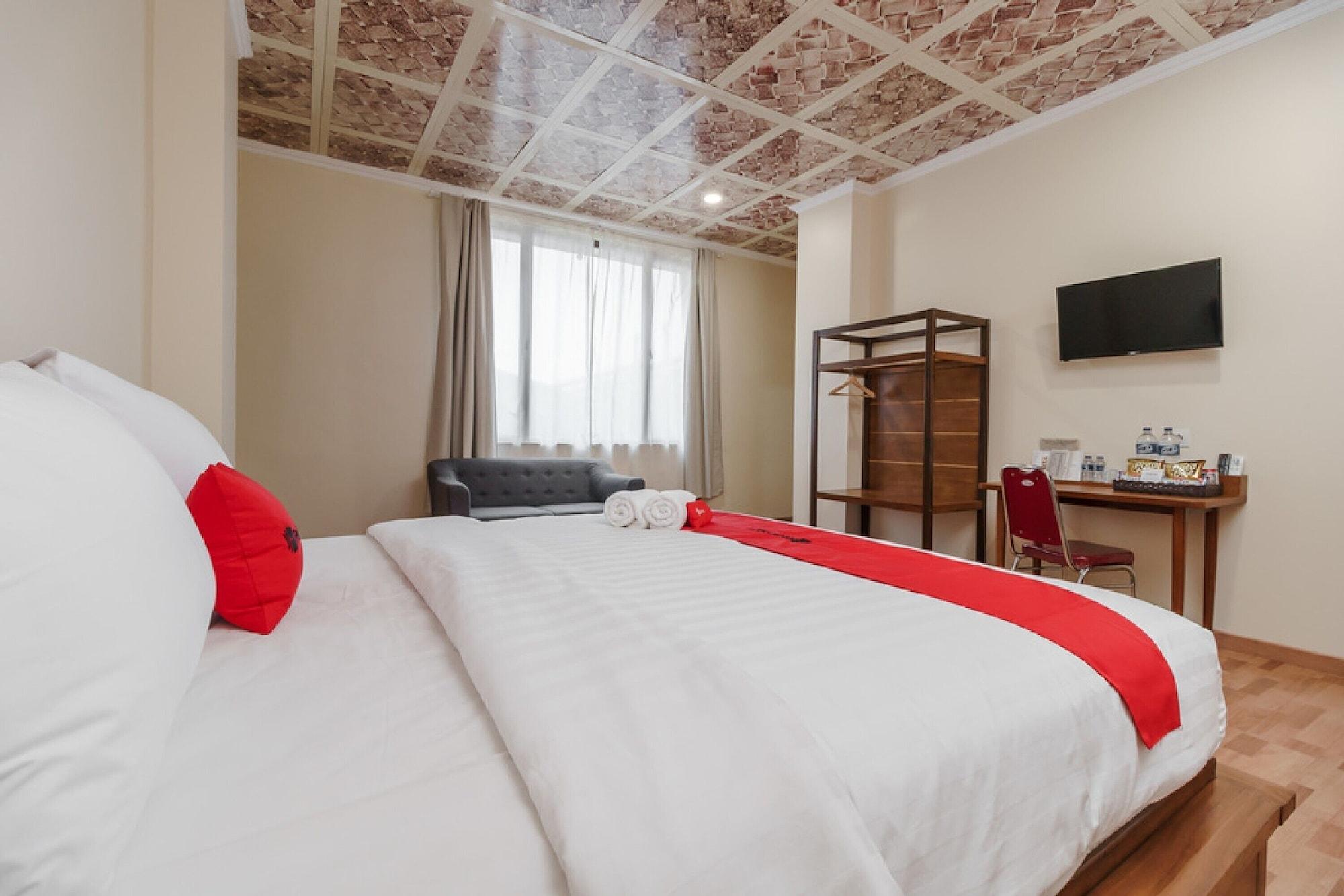 Reddoorz Plus Near Soekarno Hatta Airport 2 Tangerang Eksteriør bilde