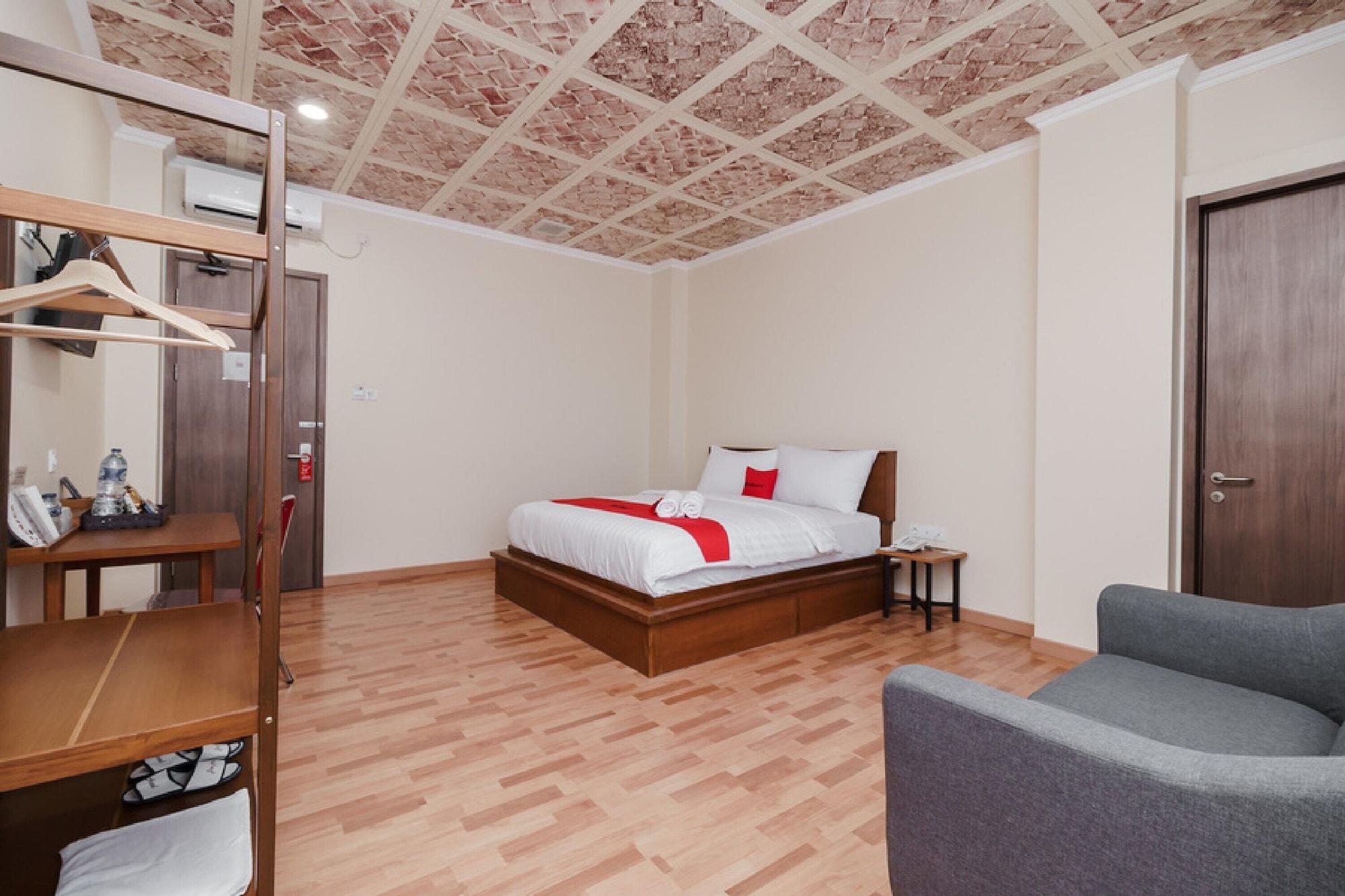 Reddoorz Plus Near Soekarno Hatta Airport 2 Tangerang Eksteriør bilde