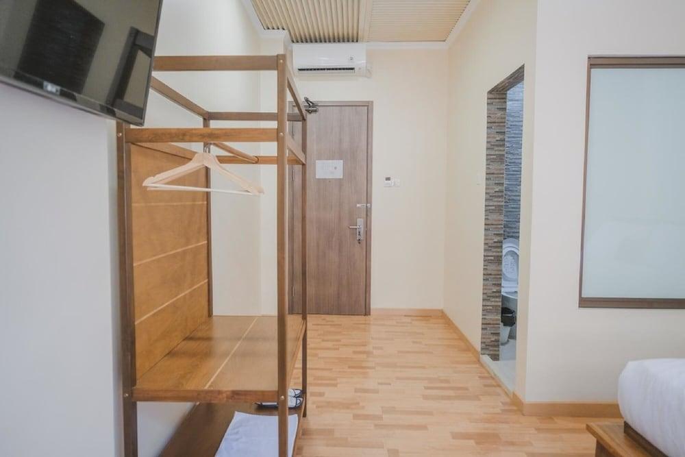 Reddoorz Plus Near Soekarno Hatta Airport 2 Tangerang Eksteriør bilde