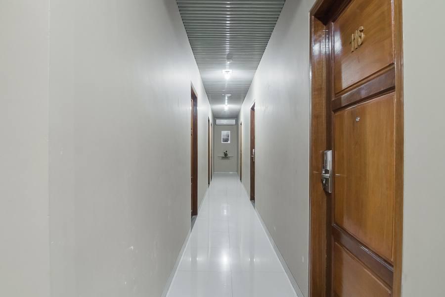 Reddoorz Plus Near Soekarno Hatta Airport 2 Tangerang Eksteriør bilde