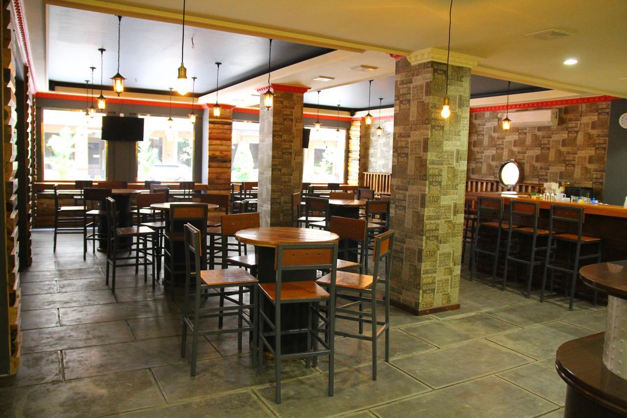 Reddoorz Plus Near Soekarno Hatta Airport 2 Tangerang Eksteriør bilde