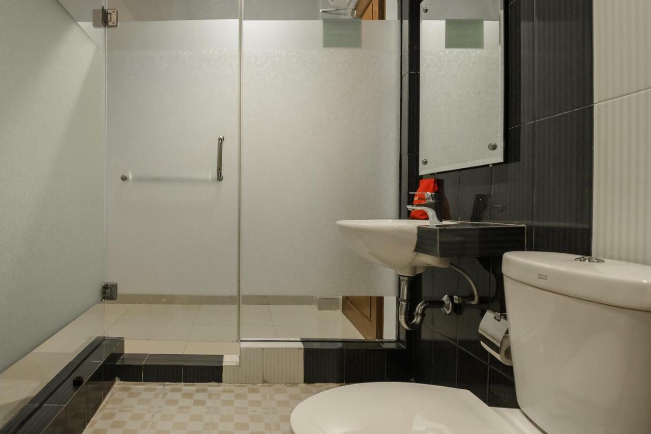 Reddoorz Plus Near Soekarno Hatta Airport 2 Tangerang Eksteriør bilde