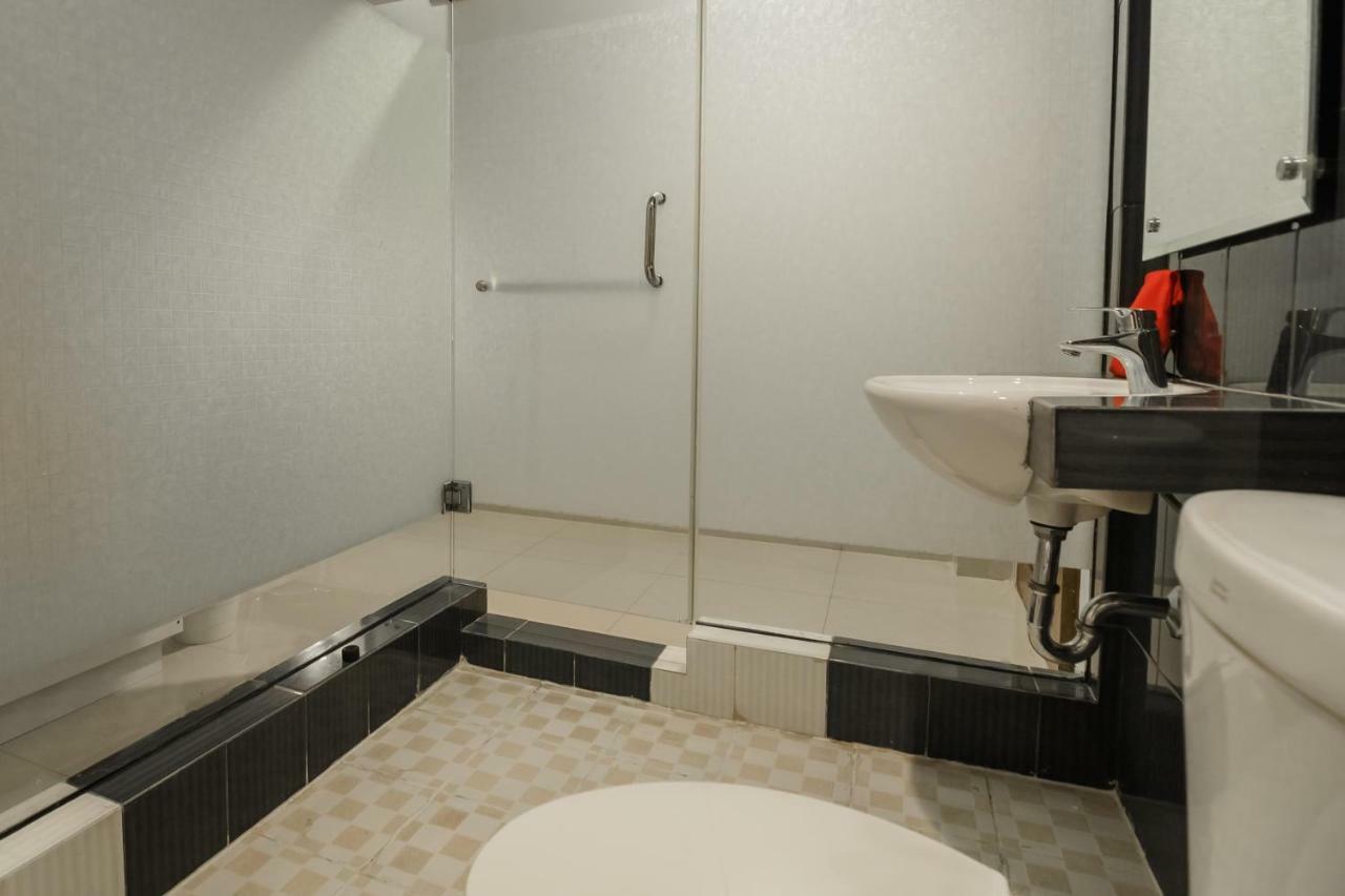 Reddoorz Plus Near Soekarno Hatta Airport 2 Tangerang Eksteriør bilde
