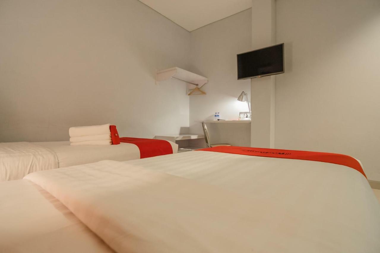 Reddoorz Plus Near Soekarno Hatta Airport 2 Tangerang Eksteriør bilde