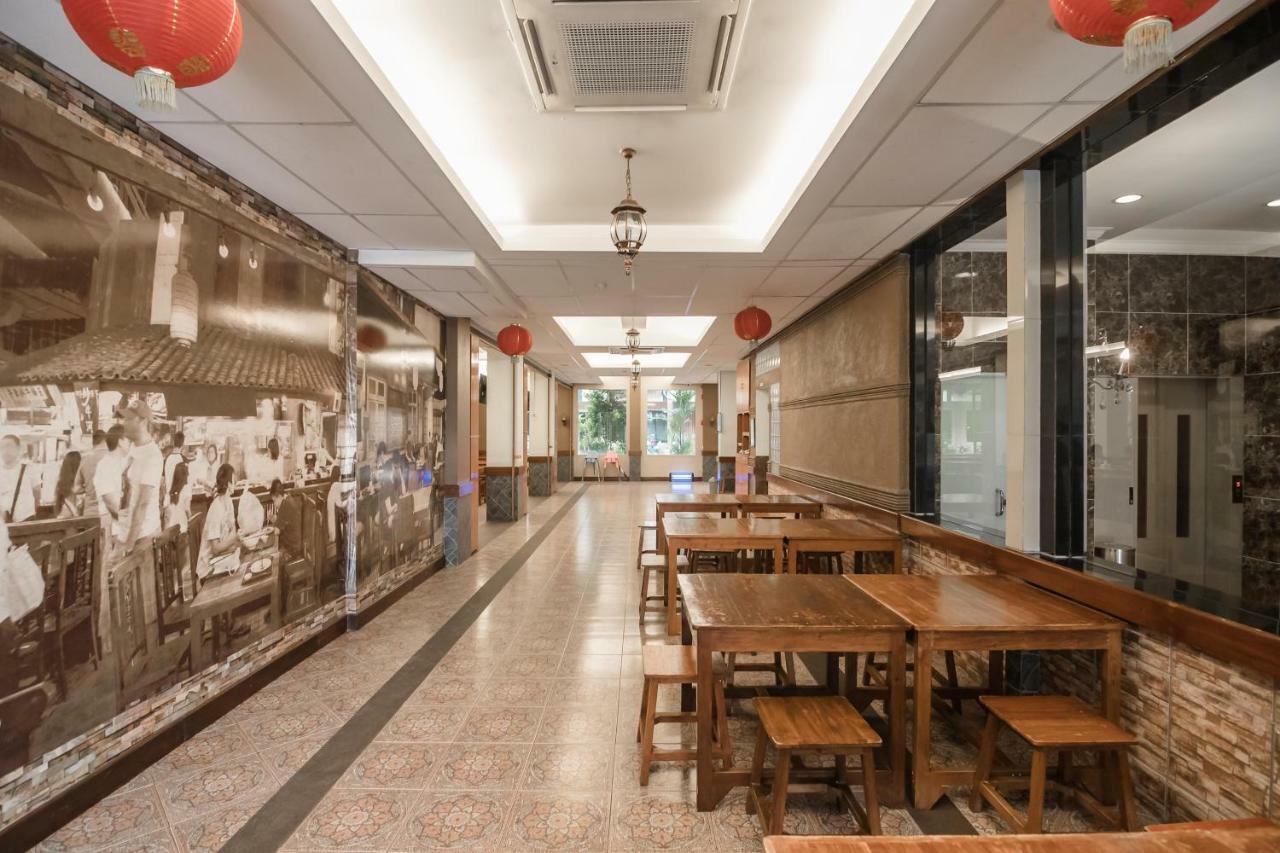 Reddoorz Plus Near Soekarno Hatta Airport 2 Tangerang Eksteriør bilde
