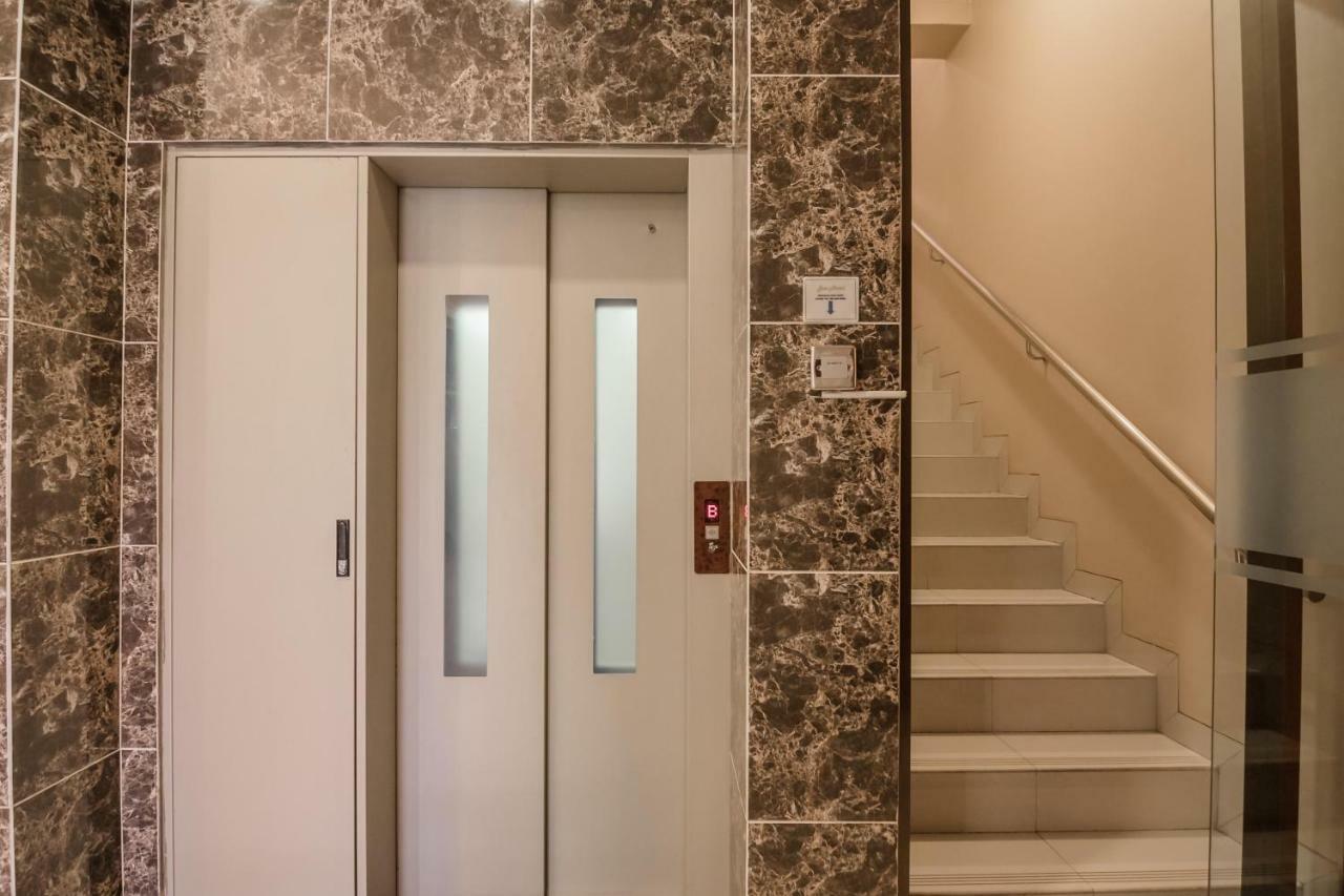 Reddoorz Plus Near Soekarno Hatta Airport 2 Tangerang Eksteriør bilde